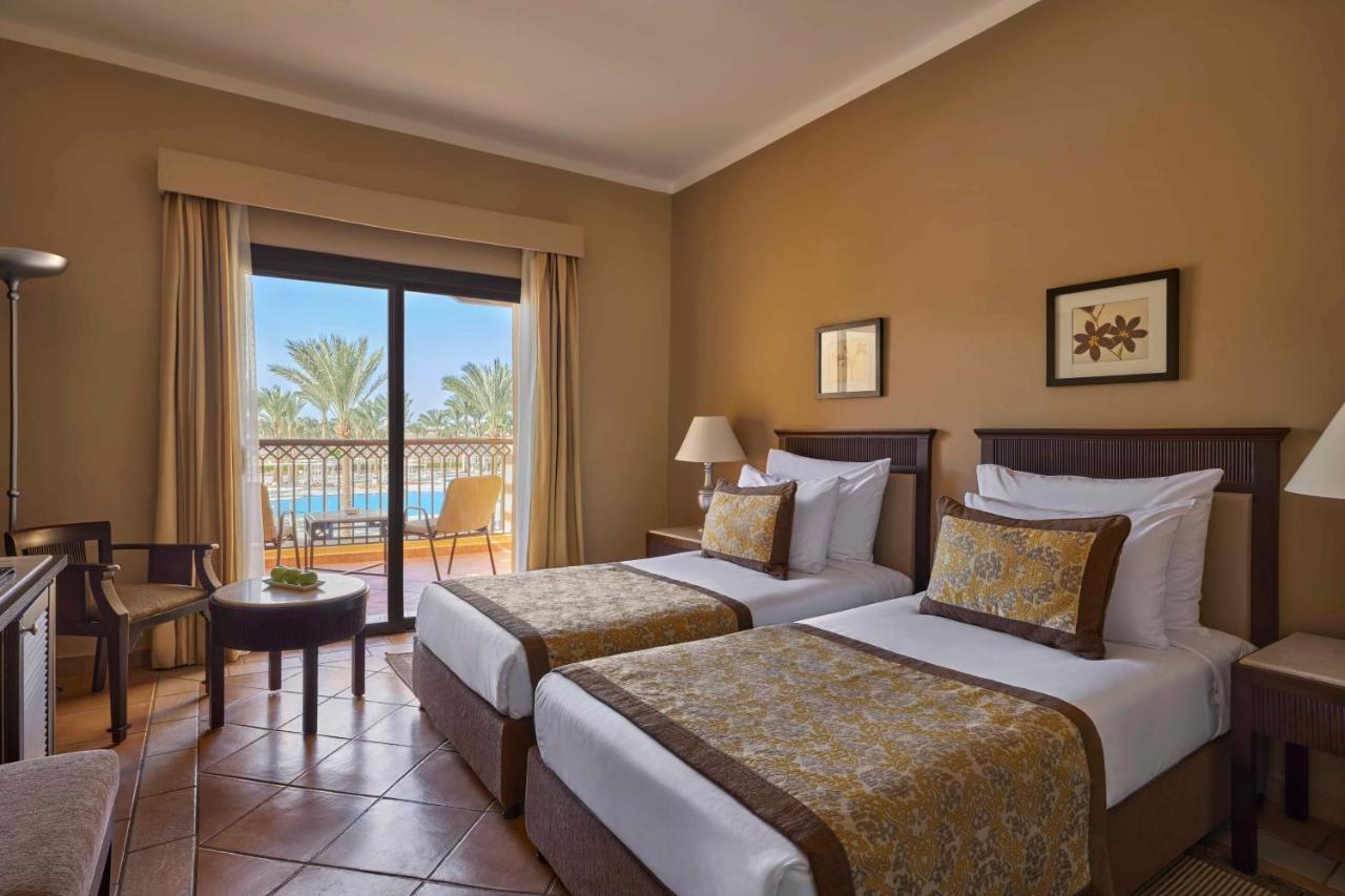 Курортний комплекс Jaz Solaya 5*