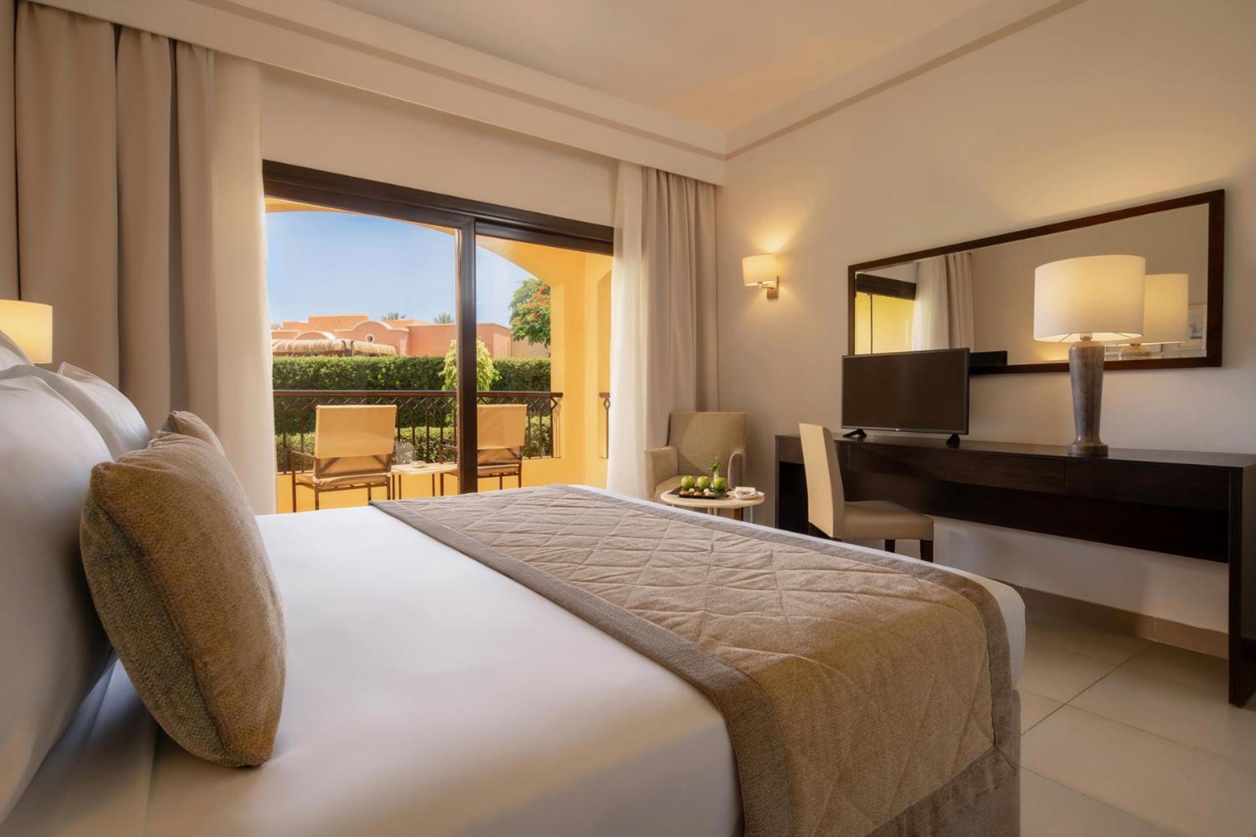 Курортний комплекс Jaz Solaya 5*